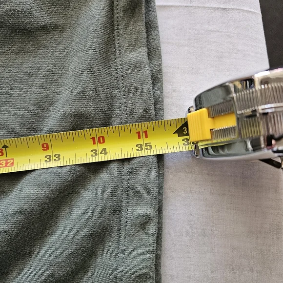 Large Free Assembly Green Puff Sleeve Sweater Dress - Picture 7 of 8